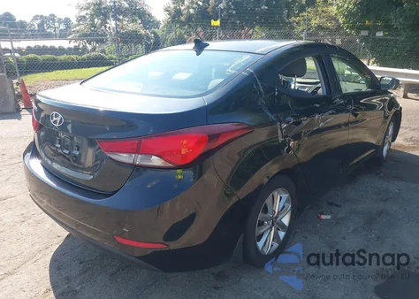 2015 Hyundai Elantra Se z USA, uszkodzony, nr VIN KMHDH4AE2FU260148